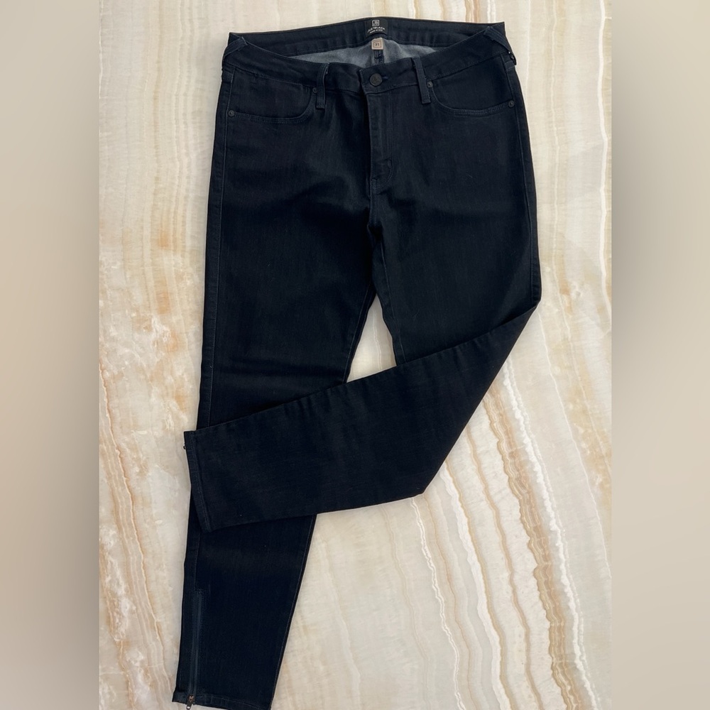 Just Black Dark Wash Skinny Jeans with Ankle Zips – Size 31